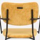 ZUIVER Benson spisebordsstol, med armlener - okergul flyelspolyester og sort stl
