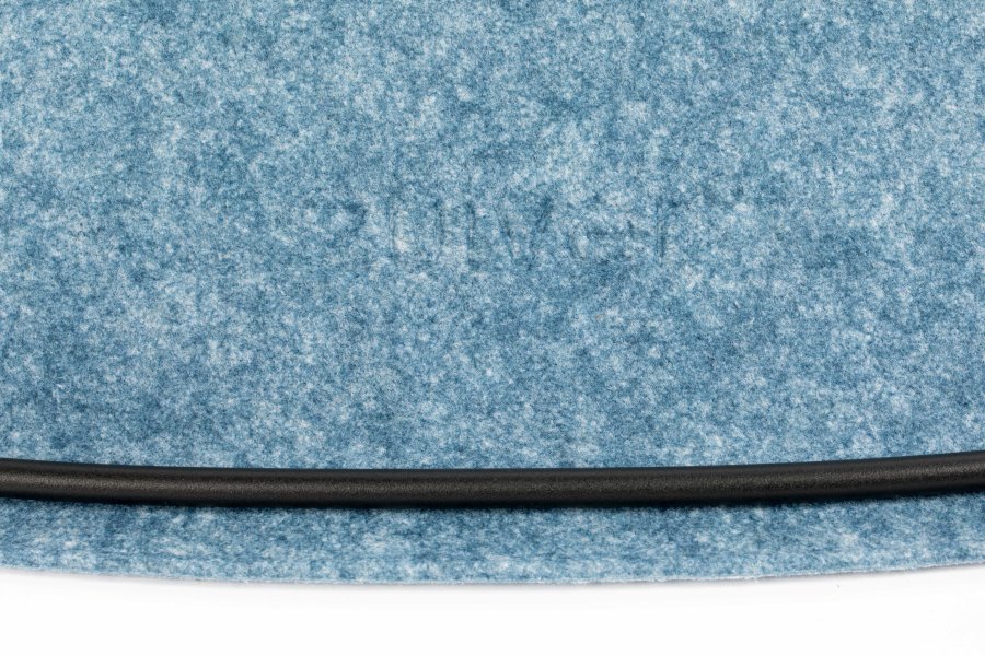 ZUIVER Trst spisebordstol, m. armlen, stablebart - blandet bltt resirkulert PET og sort stl