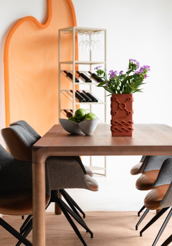 ZUIVER Doulton Svingstol, m armlener - vintage brun, gr polyakryl/polyester og sort stl