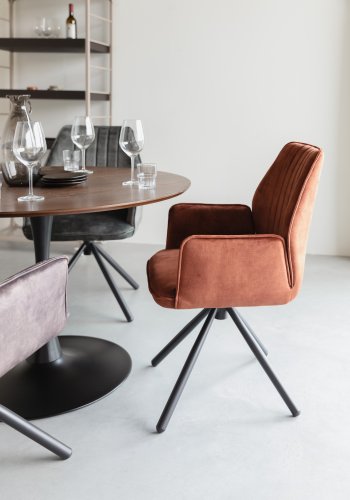 WHITE LABEL LIVING Jamie spisebordstol, m armlener - rust polyester og metall