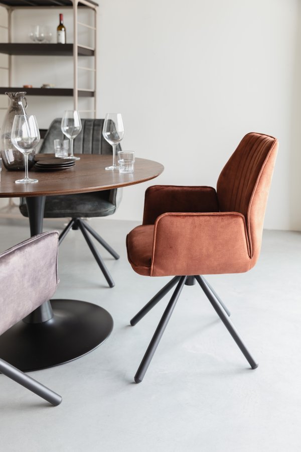 WHITE LABEL LIVING Jamie spisebordstol, m armlener - rust polyester og metall