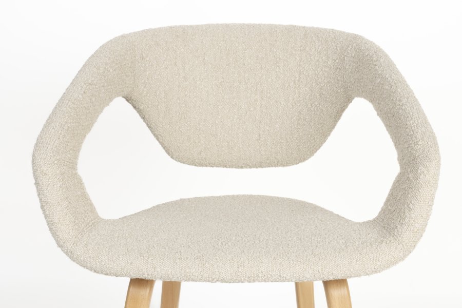 ZUIVER Flexback spisebordstol, med armlener - beige bouclé og naturlig bketre
