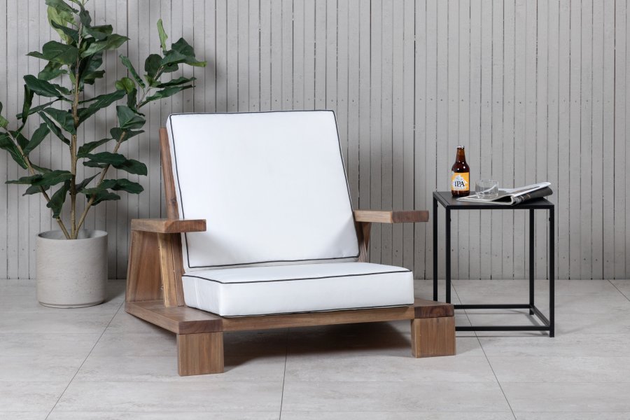 VENTURE DESIGN Daria loungestol til haven, m. arml�n - offwhite hynder og brun akacietr�