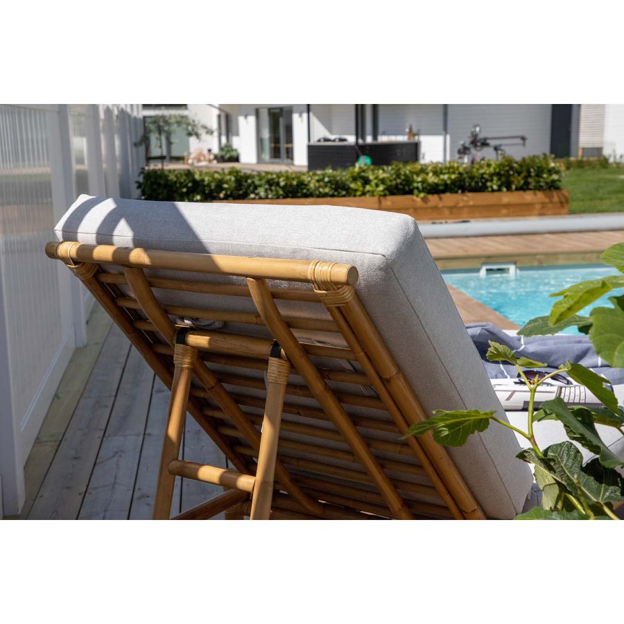 VENTURE DESIGN Cane fluktstol, m. lys gr pute - naturlig bambus (210x72)