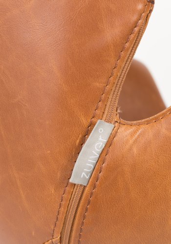 ZUIVER Nikki kontorstol, hydejusterbar, med armlener og hjul - brun PU og sort stl