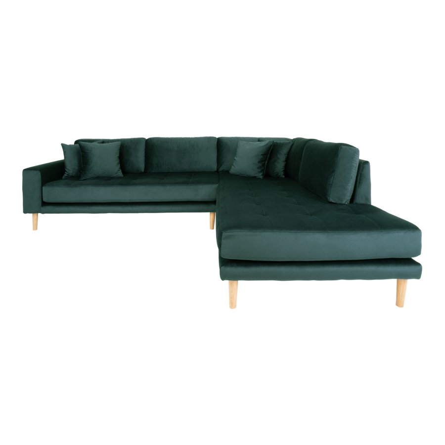 HOUSE NORDIC Lido hjrnesofa med pen ende - Hjrnesofa med pen ende, hyrevendt i grnn velur med fire puter og naturlige treben, HN1006