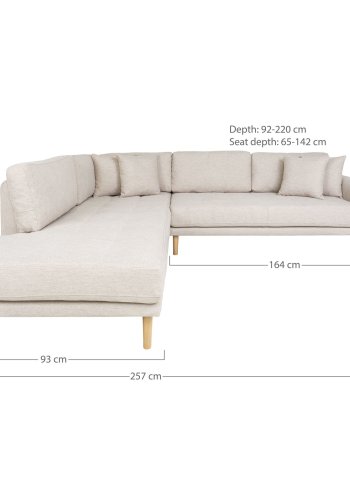 HOUSE NORDIC Lido hjrnesofa med pen ende - Hjrnesofa med pen ende, venstrevendt i sand med fire puter og naturlige treben, HN1050