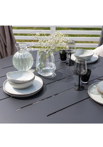 VENTURE DESIGN Alma hagebord - svart aluminium (120)