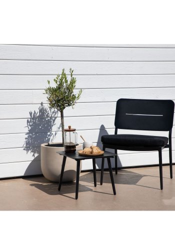 VENTURE DESIGN Lina hagebord - svart stl (40x40)