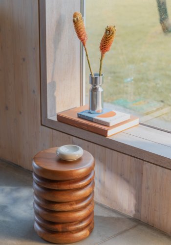 ZUIVER skivekrakk, rund - brunt mangotre (35)