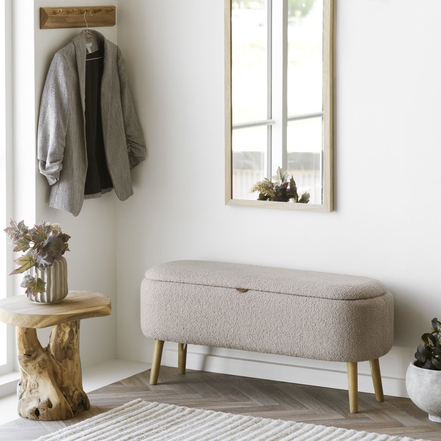 HOUSE NORDIC Harlow b&auml;nk, med f&ouml;rvaring - beige boucl&eacute; polyester och naturtr&auml; (95x37)