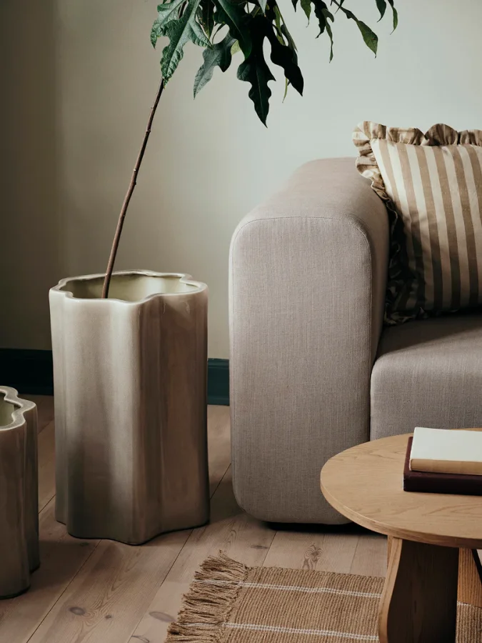 BROSTE COPENHAGEN Sonja-Gefäß – graue Keramik für Regentage (H: 55)