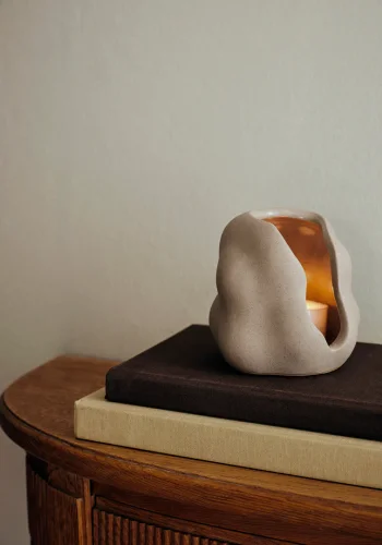 BROSTE COPENHAGEN Hekla Laterne – taubengraues Steingut (H10)