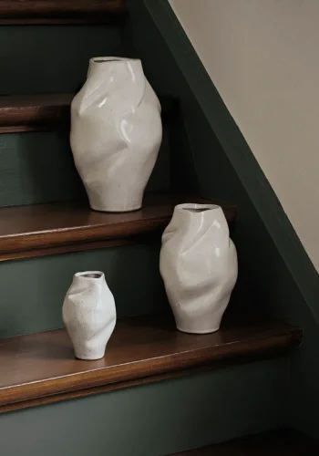 BROSTE COPENHAGEN Susie Vase – graues Steingut für Regentage (H:14)