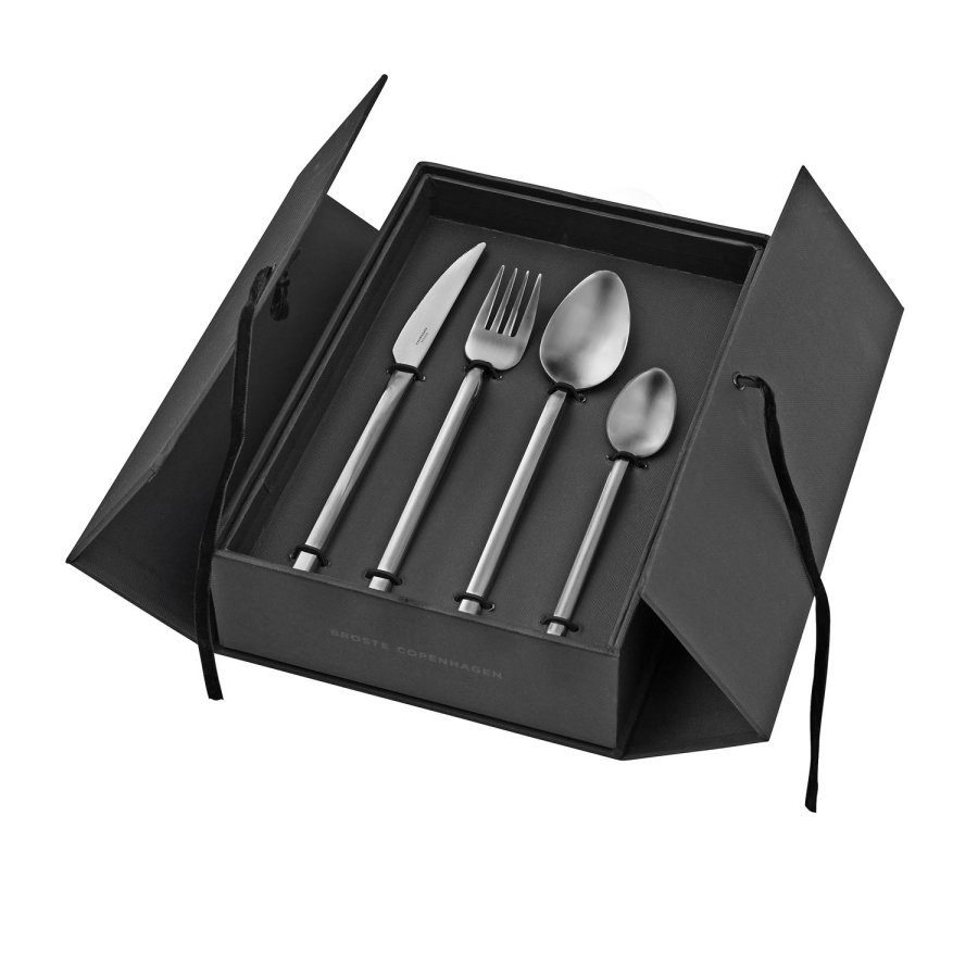 BROSTE COPENHAGEN Sletten Ss Besteckset – satiniert geschmiedet (16-teilig)