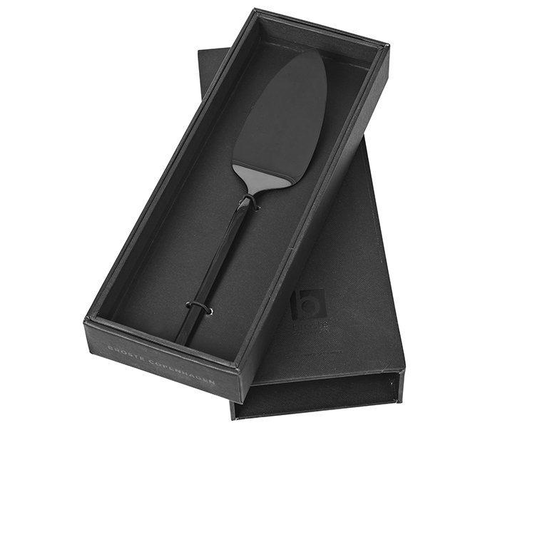 BROSTE COPENHAGEN Dobbel kakekniv - titansort rustfritt stl