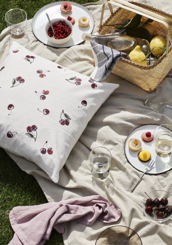 BROSTE COPENHAGEN Einfache Kuchengabel – komplett satinierter Edelstahl (4er-Set)