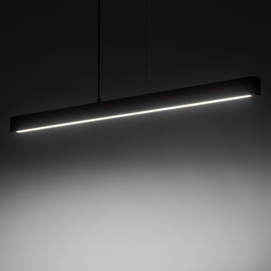 TK Teo LED taklampe 1260 - valnttfarget tre og sort metall