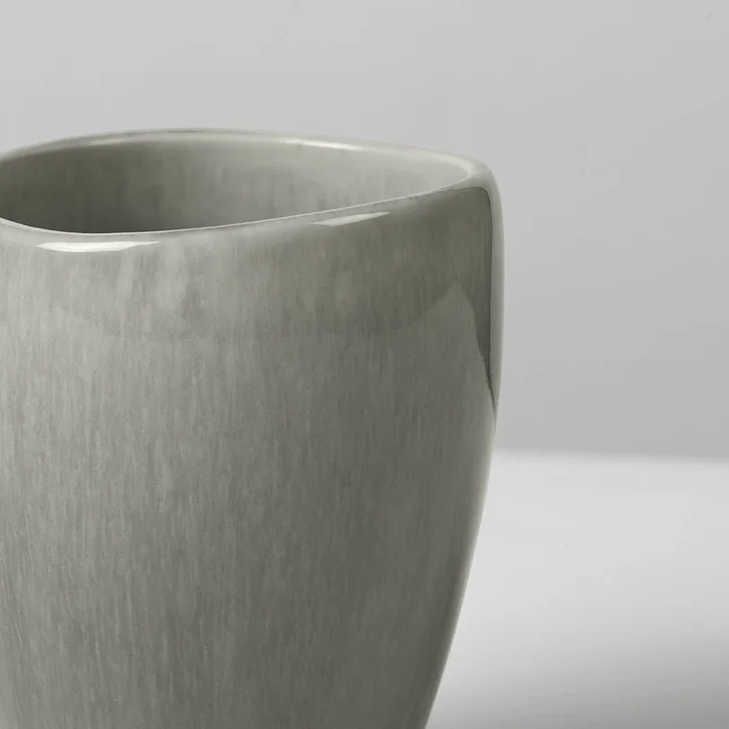 BROSTE COPENHAGEN Nordic Rain Becher – graues Steingut (8)