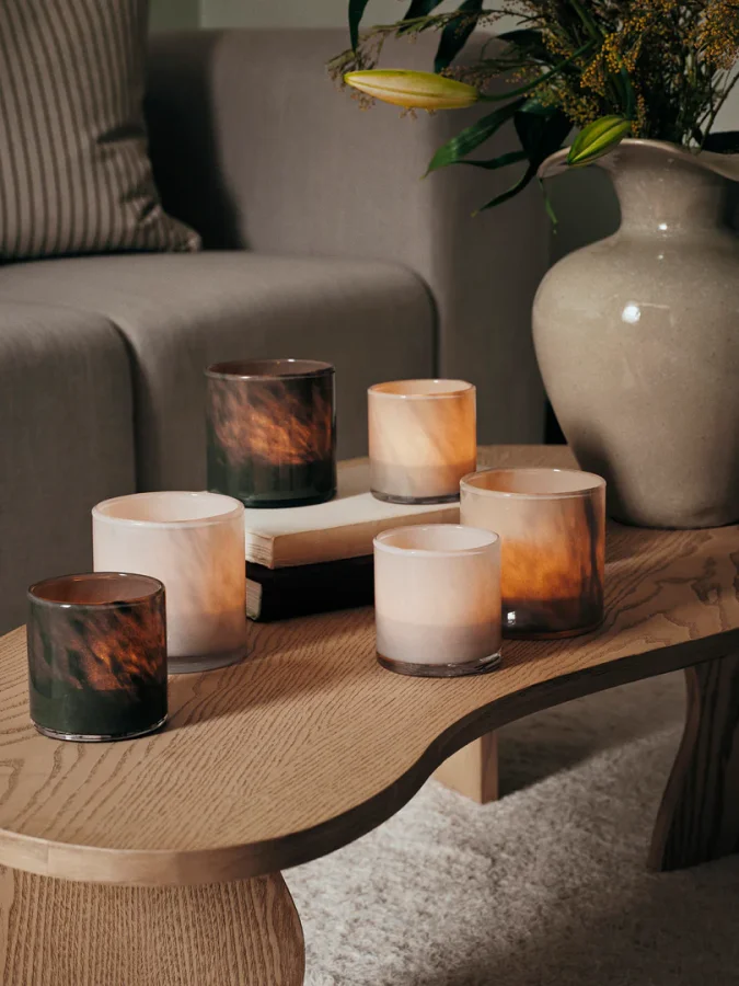 BROSTE COPENHAGEN Solai Teelichthalter – taupefarbenes, warmes graues Glas (H:8)