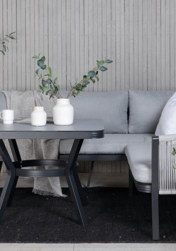 VENTURE DESIGN Virya Ecksofa-Set &ndash; graue Kissen, Glas, graues Seil und schwarzes Aluminium