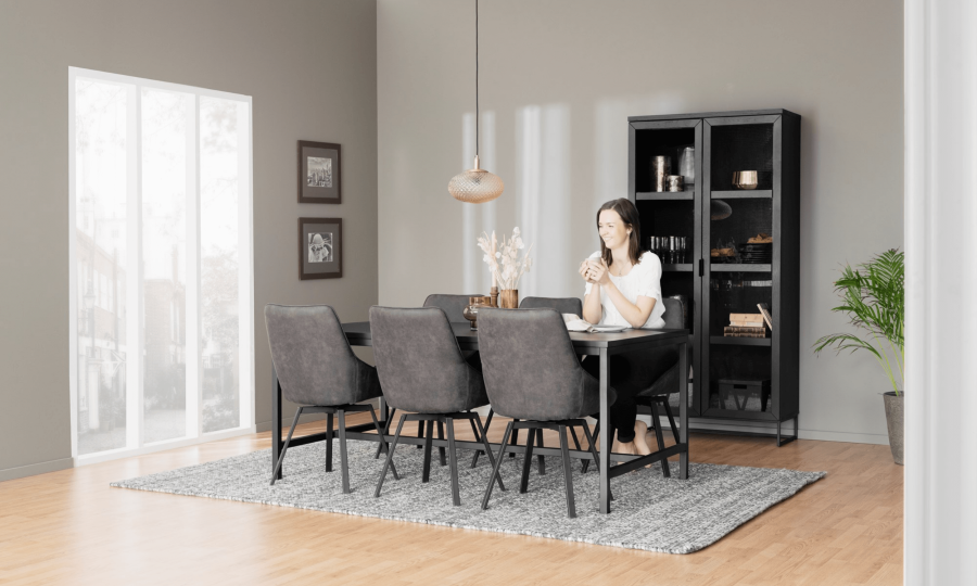 ROWICO Rektangulärt Everett Vitrinskp med 2 Glasdörrar och 3 Hyllplan - Svart Ek och Metall