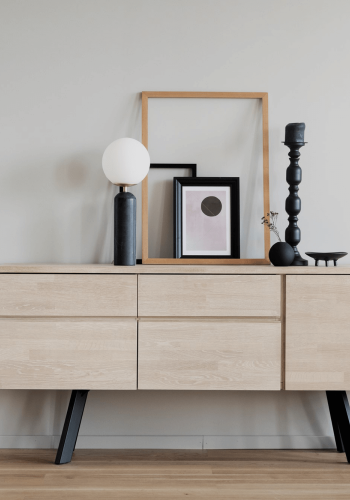 ROWICO Fred skjenk - hvitoljet eik, m. 2 skuffer og 3 drer 