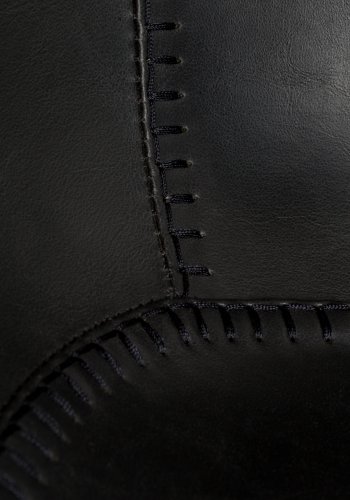 ZUIVER Feston barkrakk, med ryggsttte, armlener og fotsttte - svart PU og svart stl (65cm)