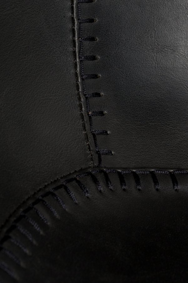 ZUIVER Feston barkrakk, med ryggsttte, armlener og fotsttte - svart PU og svart stl (65cm)