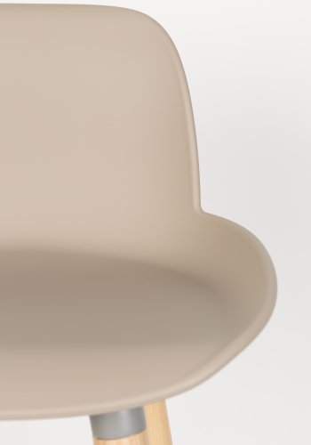 ZUIVER Albert Kuip barkrakk, m ryggsttte og fotsttte - taupe polypropylen/naturlig ask (65cm)