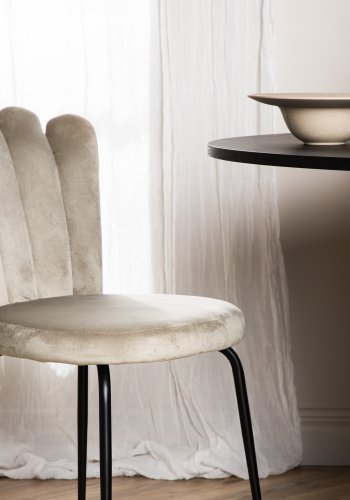 VENTURE DESIGN Limhamn spisestuestol - beige flyel og sort stl