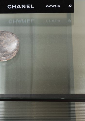 VENTURE DESIGN Maglehem salongbord, m. hylle - klart glass og sort stl (90x90)