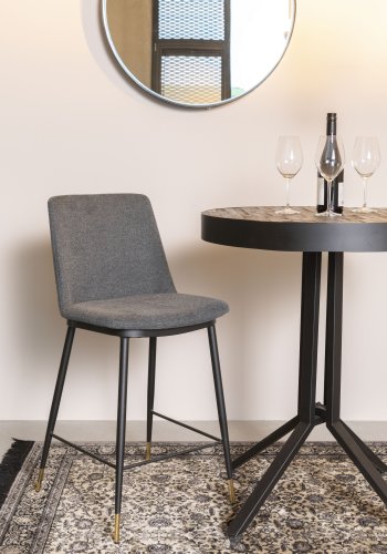 WHITE LABEL LIVING Lionel couter stol, med ryggsttte og fotsttte - mrkegrtt stoff og stl