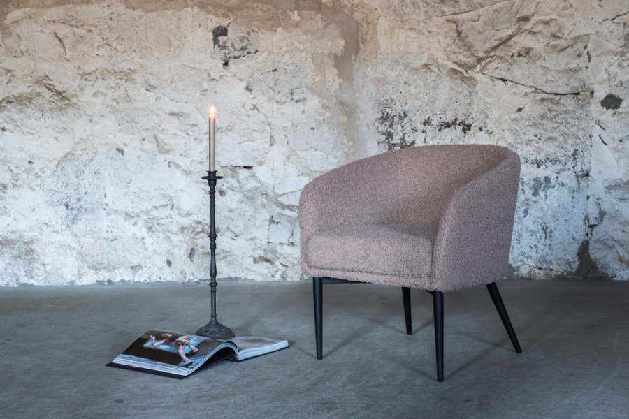 VENTURE DESIGN Flauschiger Sessel – brauner Teddybärstoff, Polyester und schwarzer Stahl