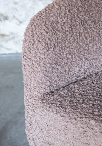 VENTURE DESIGN Flauschiger Sessel – brauner Teddybärstoff, Polyester und schwarzer Stahl