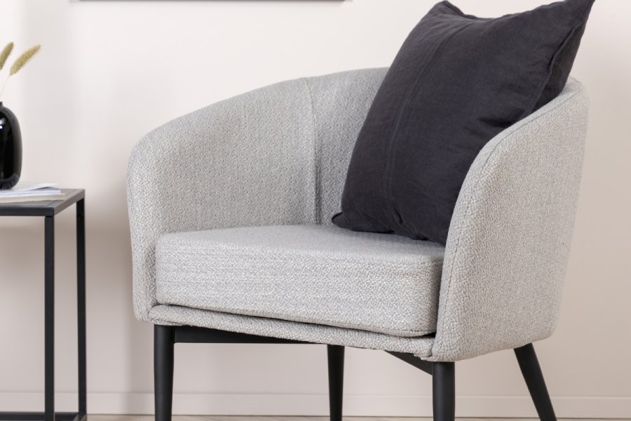 VENTURE DESIGN Flauschiger Sessel - graues Polyester und schwarzer Stahl