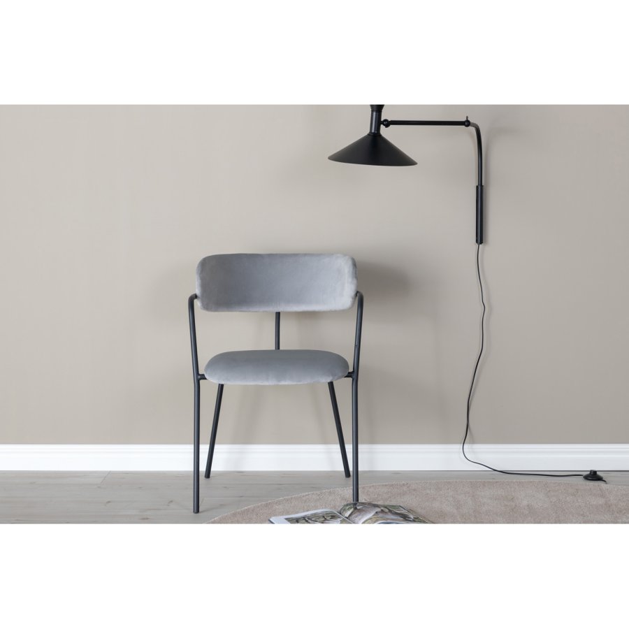 VENTURE DESIGN Arrow Esszimmerstuhl, mit Armlehnen – graues Velours und schwarzes Metall