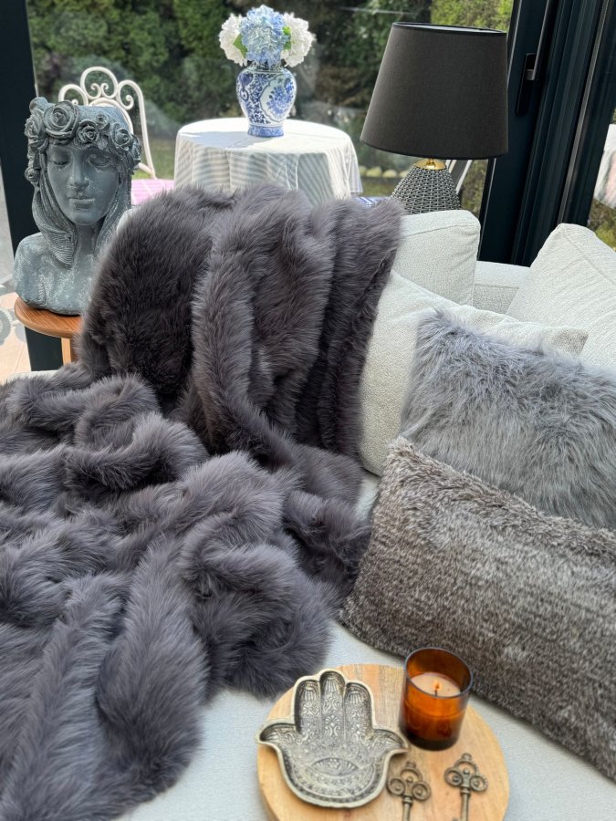 NORDV&Auml;RK Lolita 200x75 - Antrasittgr�tt sofasjal