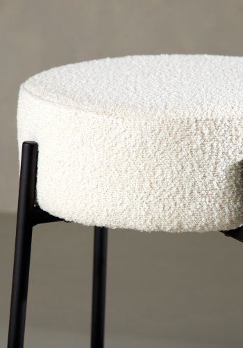 VENTURE DESIGN Tucson barstol, med fotsttte - hvit bouclé-stoff og sort stl