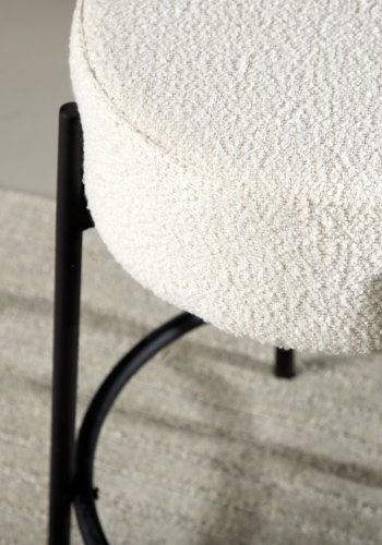 VENTURE DESIGN Tucson barstol, med fotsttte - hvit bouclé-stoff og sort stl