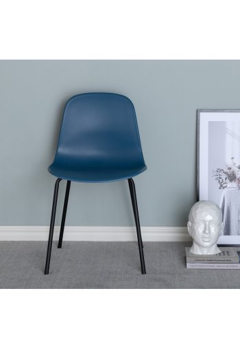 VENTURE DESIGN Arctic Esszimmerstuhl – blauer Kunststoff und schwarzes Metall