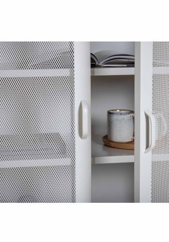 VENTURE DESIGN Lavt skap, m. 2 nettingdrer og 2 hyller - hvitt stl