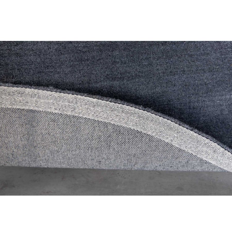 VENTURE DESIGN Ulla teppe - mrkegr ull og polyester (200)