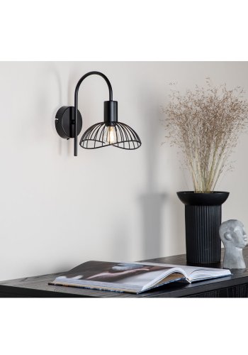 VENTURE DESIGN Elsa Wandleuchte - schwarzes Eisen