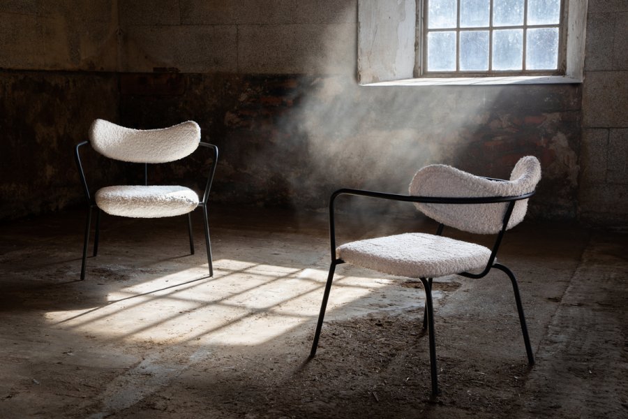 VENTURE DESIGN Duffy Sessel - weißer Teddystoff und schwarzer Stahl