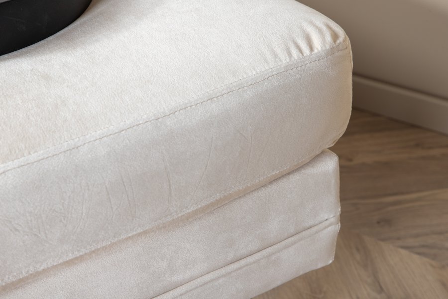 VENTURE DESIGN Bompuff, rektangulr - lys beige flyel og messingstl (90x70)