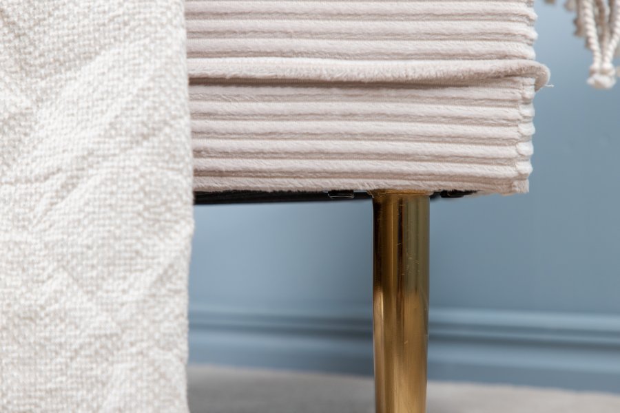 VENTURE DESIGN Boom Pouf, rechteckig – hellbeiger Samt und Messingstahl (90x70)