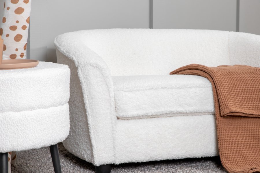 VENTURE DESIGN Mna barnesofa - hvit teddystoff polyester og sort plast