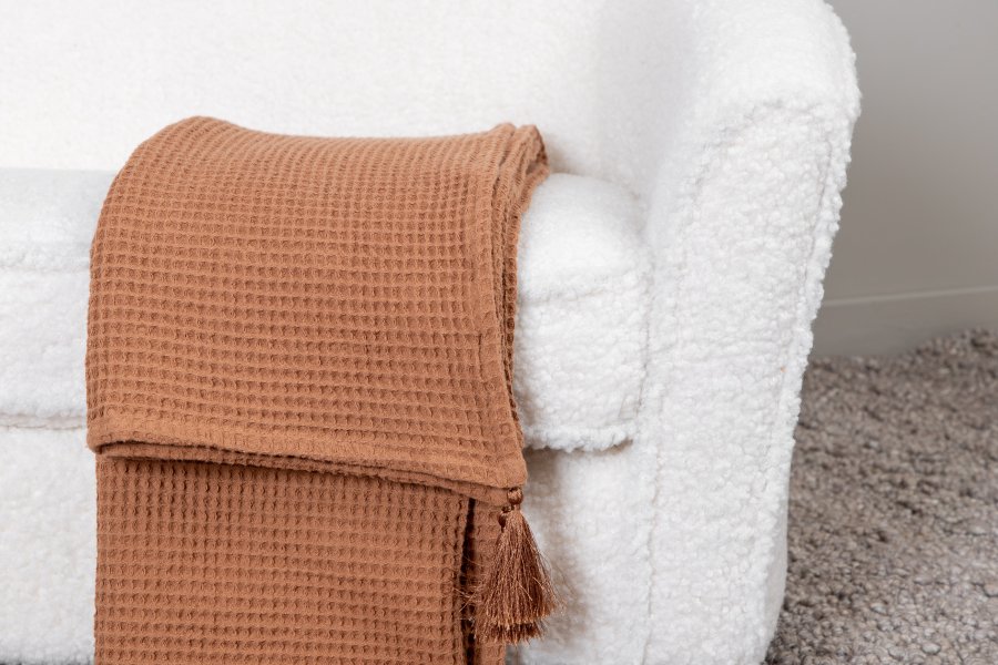 VENTURE DESIGN Mna barnesofa - hvit teddystoff polyester og sort plast