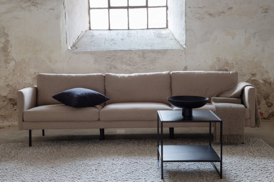 VENTURE DESIGN Zoom 3-seters sofa - brun polyester og sort stl